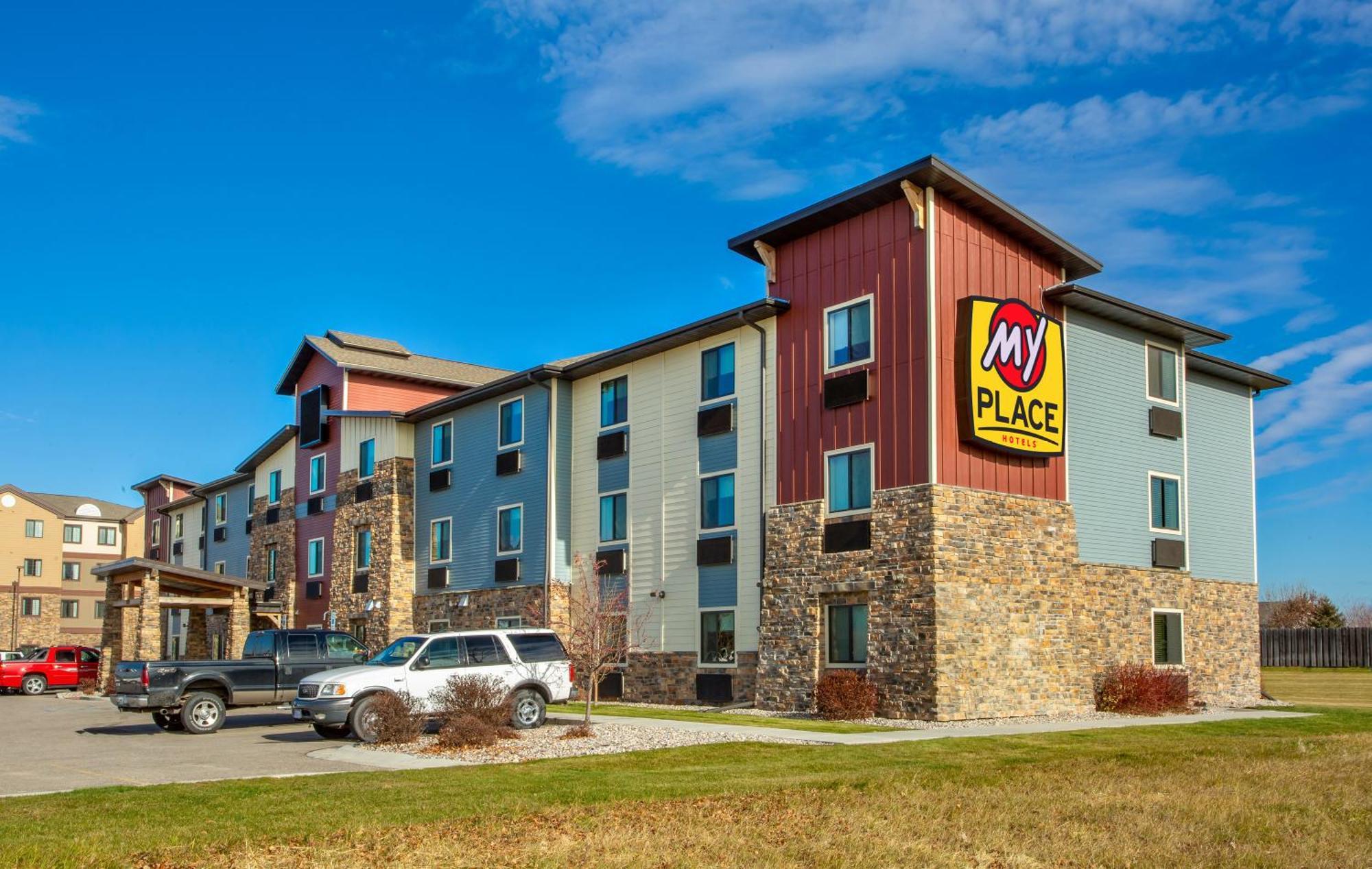 My Place Hotel-Grand Forks, Nd Екстериор снимка