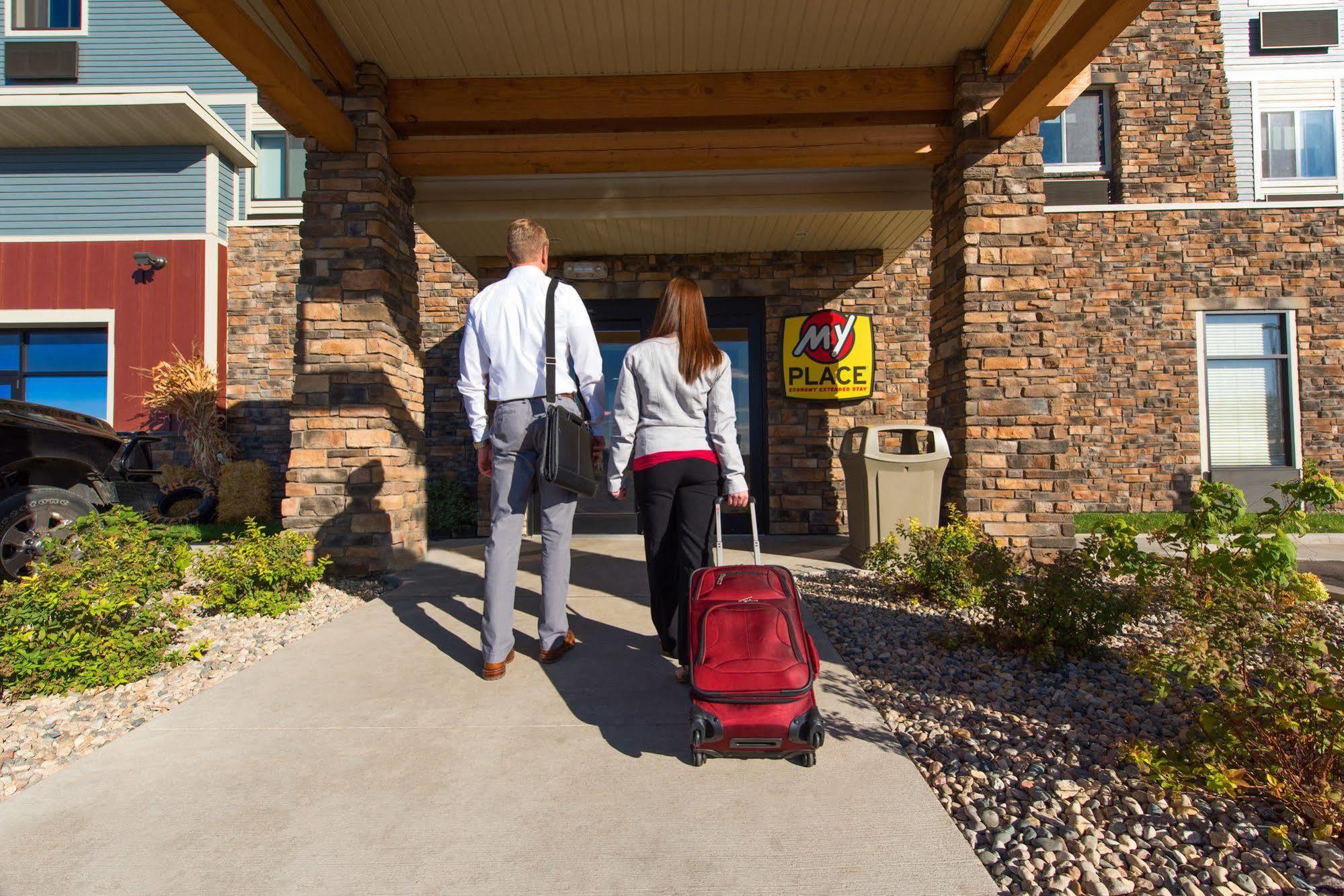 My Place Hotel-Grand Forks, Nd Екстериор снимка